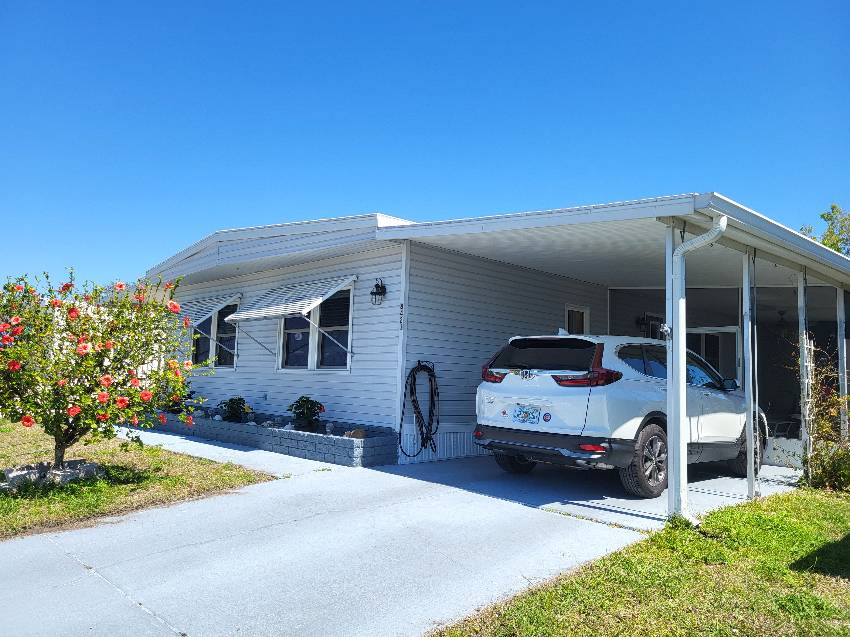 8421 Morgan Drive a Sarasota, FL Mobile or Manufactured Home for Sale