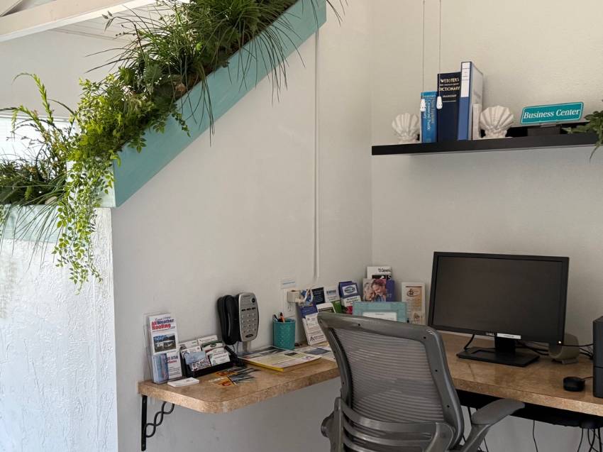 1919 Buccaneer Dr. a Sarasota, FL Mobile or Manufactured Home for Sale