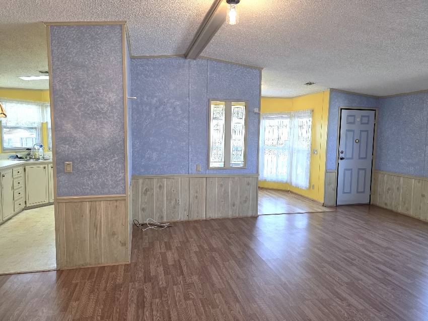 11536 Pierview Rd a Dade City, FL Mobile or Manufactured Home for Sale