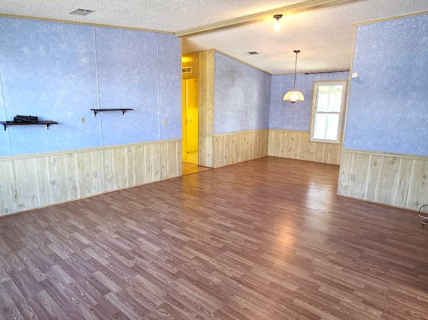 11536 Pierview Rd a Dade City, FL Mobile or Manufactured Home for Sale