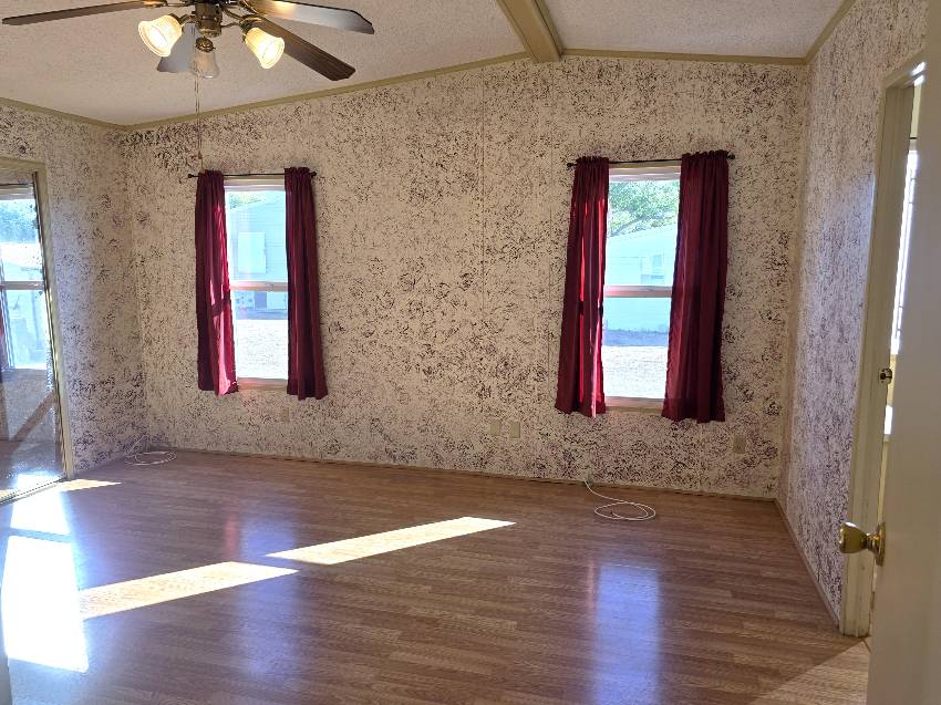 11536 Pierview Rd a Dade City, FL Mobile or Manufactured Home for Sale