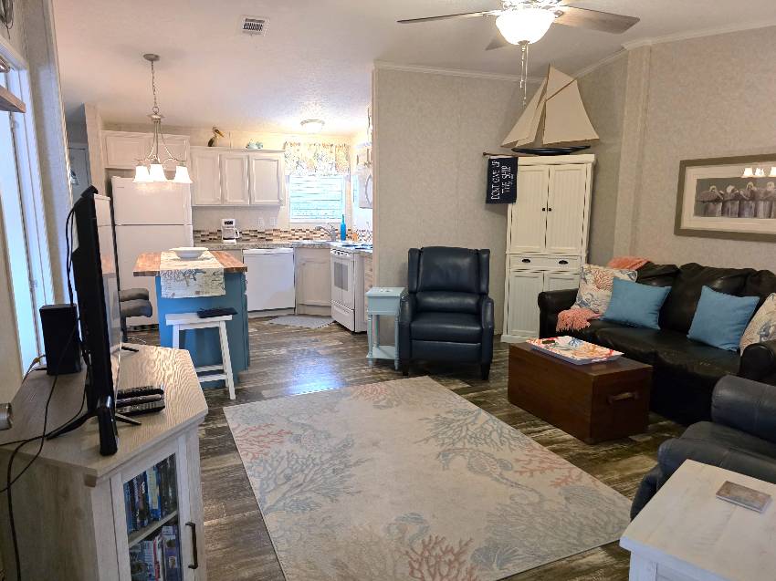 6931 W Pollans Lane a Homosassa, FL Mobile or Manufactured Home for Sale