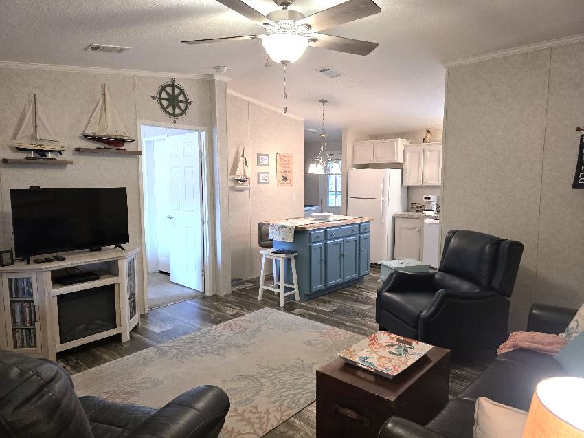 6931 W Pollans Lane a Homosassa, FL Mobile or Manufactured Home for Sale