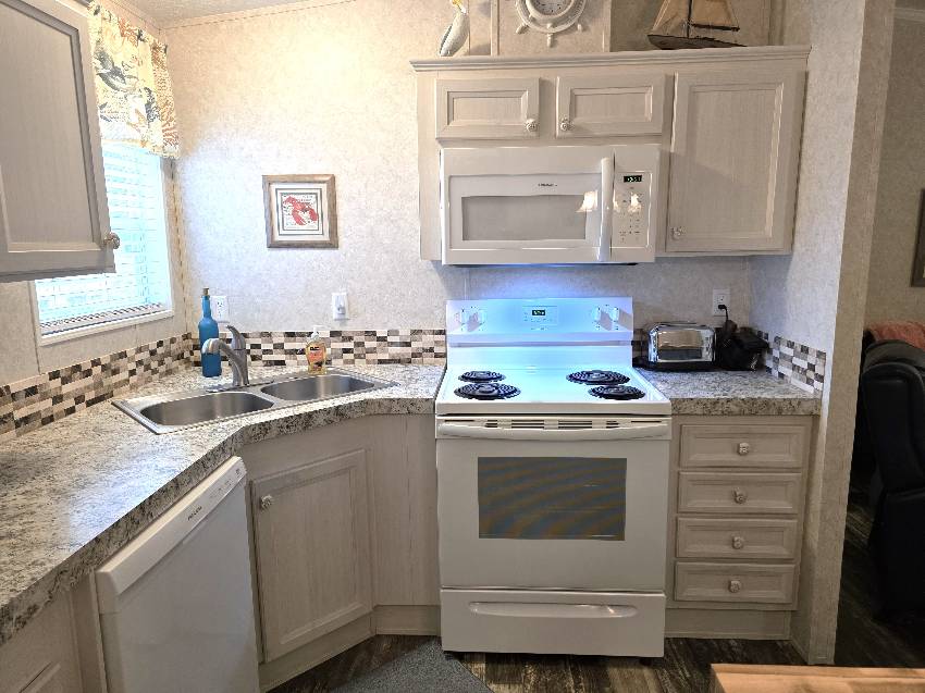 6931 W Pollans Lane a Homosassa, FL Mobile or Manufactured Home for Sale