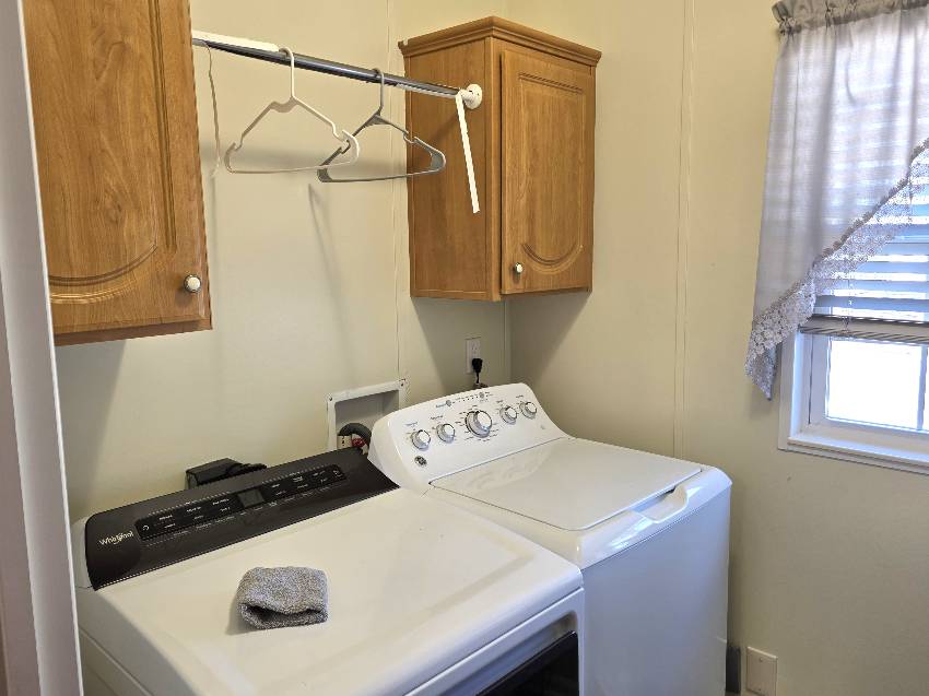 10820 S Sterlingshire Terrace a Homosassa, FL Mobile or Manufactured Home for Sale