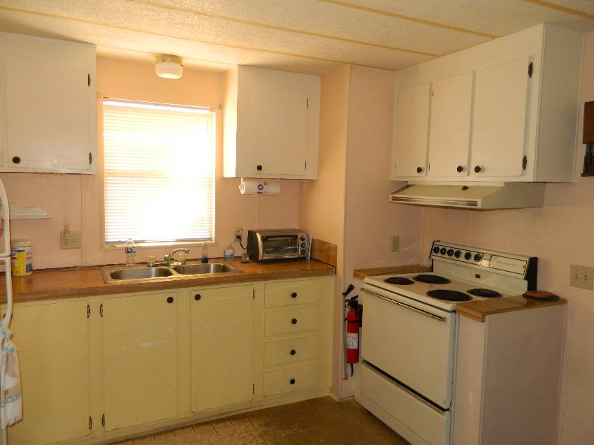 2425 Harden Blvd #85 a Lakeland, FL Mobile or Manufactured Home for Sale