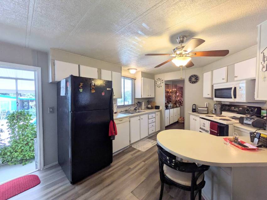 10568 Pleasant Blvd a Riverview, FL Mobile or Manufactured Home for Sale