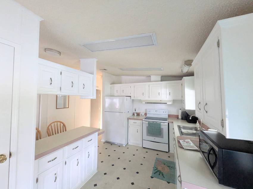 6142 Sundance Dr a Zephyrhills, FL Mobile or Manufactured Home for Sale