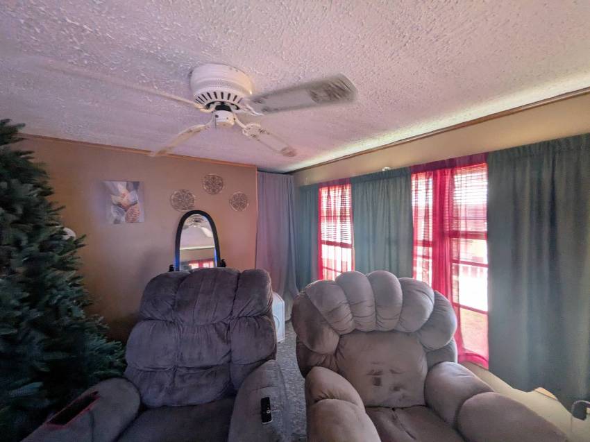 38121 Winter Dr a Zephyrhills, FL Mobile or Manufactured Home for Sale