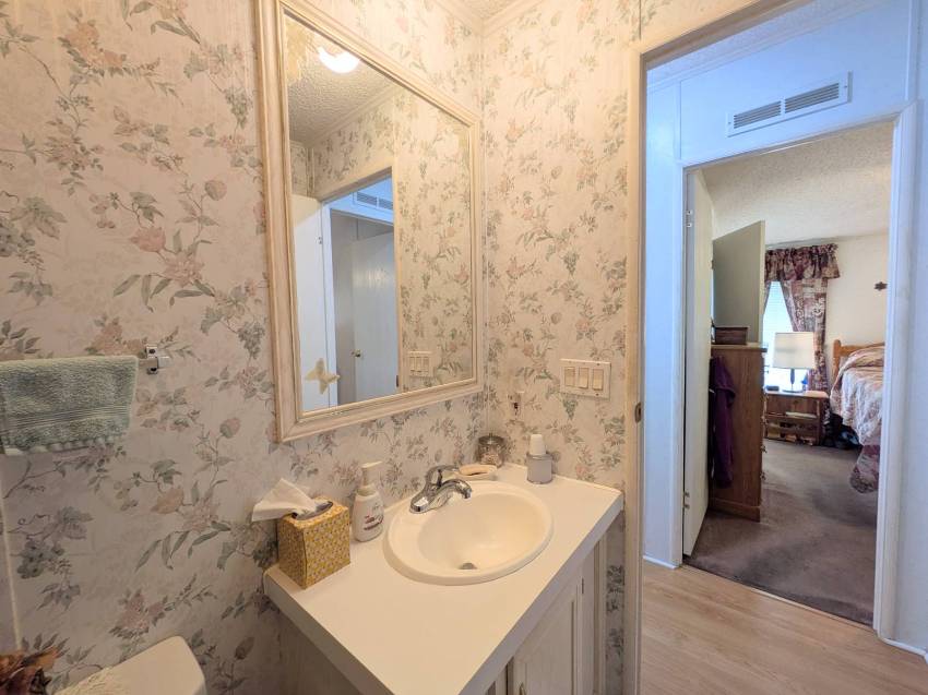 39911 Cog Hill Loop a Zephyrhills, FL Mobile or Manufactured Home for Sale