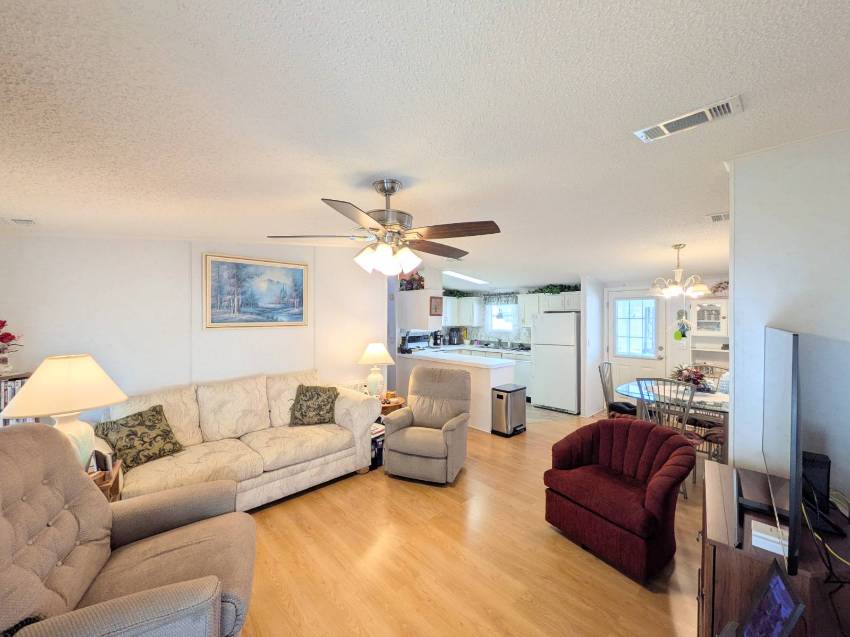 39911 Cog Hill Loop a Zephyrhills, FL Mobile or Manufactured Home for Sale