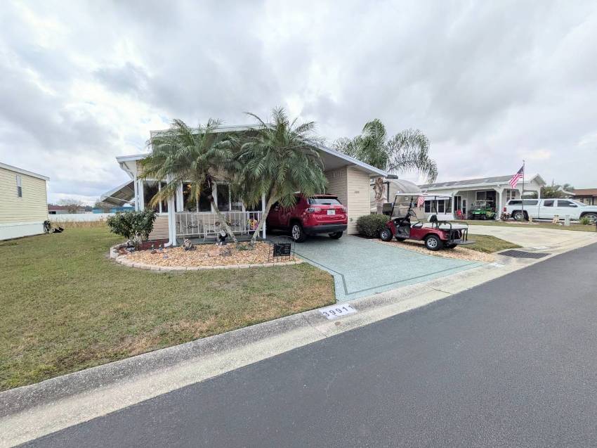 39911 Cog Hill Loop a Zephyrhills, FL Mobile or Manufactured Home for Sale