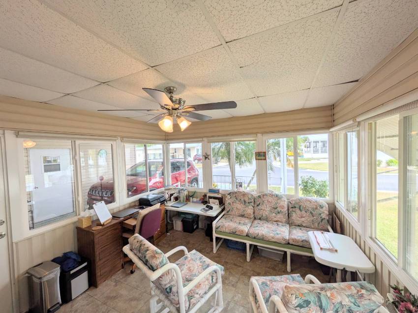 39911 Cog Hill Loop a Zephyrhills, FL Mobile or Manufactured Home for Sale