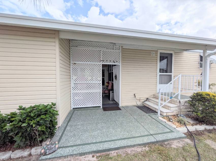 39911 Cog Hill Loop a Zephyrhills, FL Mobile or Manufactured Home for Sale