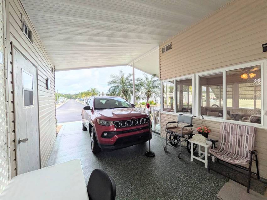 39911 Cog Hill Loop a Zephyrhills, FL Mobile or Manufactured Home for Sale