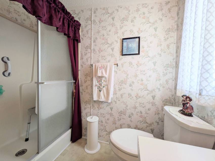 39911 Cog Hill Loop a Zephyrhills, FL Mobile or Manufactured Home for Sale