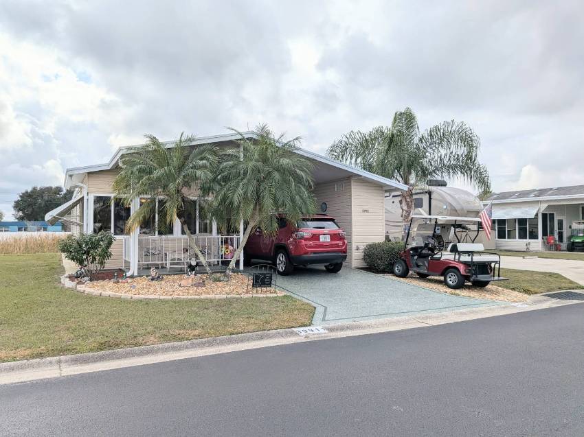 39911 Cog Hill Loop a Zephyrhills, FL Mobile or Manufactured Home for Sale