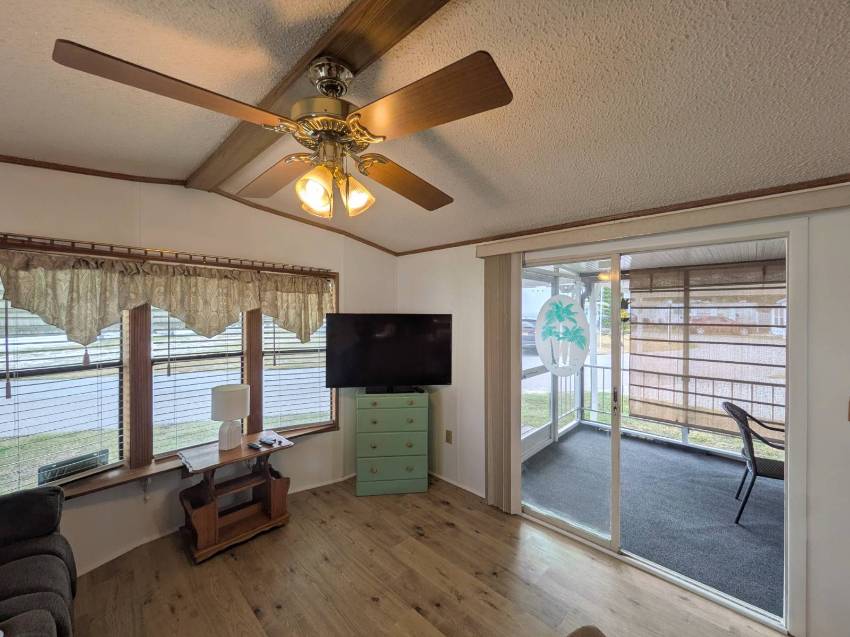 38625 5 Oak Ln a Zephyrhills, FL Mobile or Manufactured Home for Sale