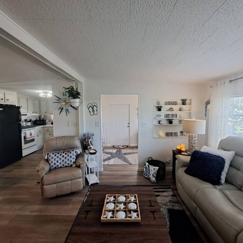 800 Main St Lot 379 a Dunedin, FL Mobile or Manufactured Home for Sale