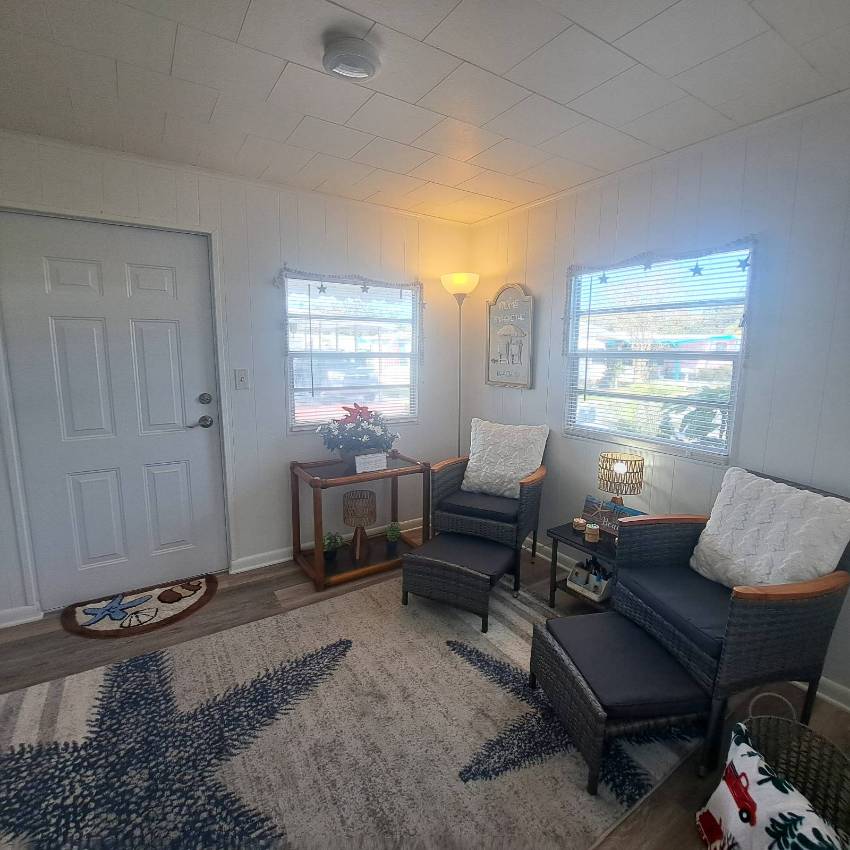 800 Main St Lot 379 a Dunedin, FL Mobile or Manufactured Home for Sale