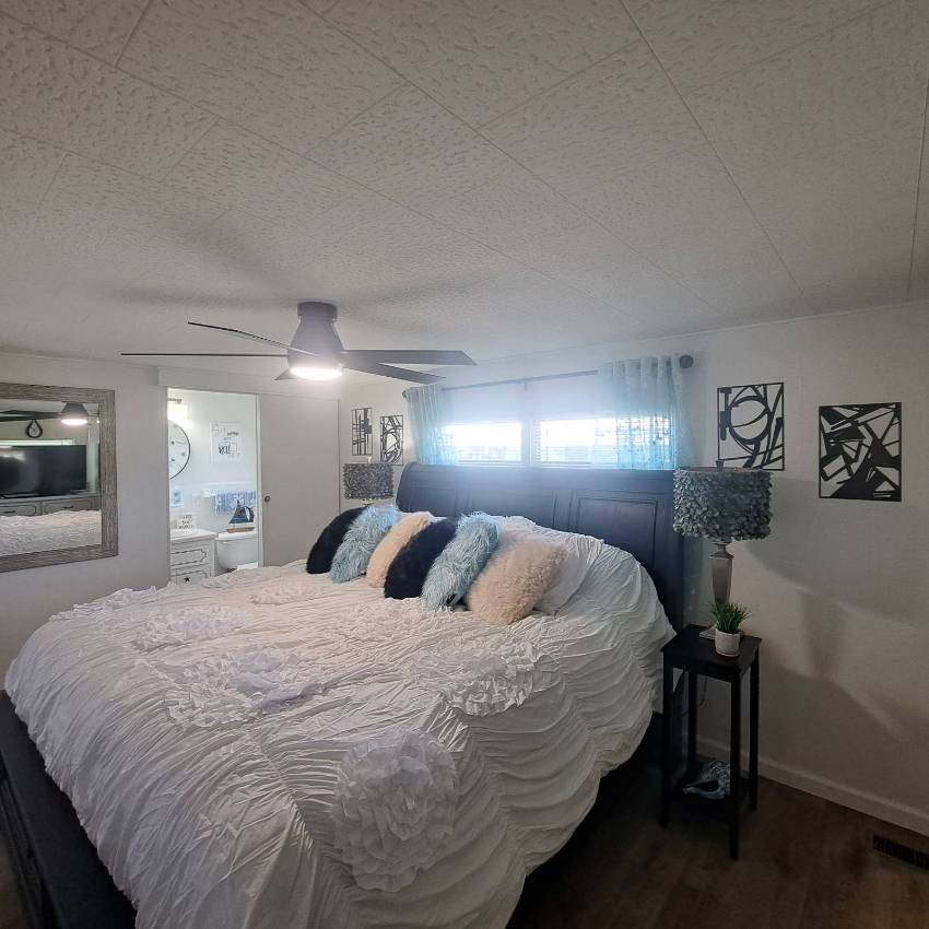 800 Main St Lot 379 a Dunedin, FL Mobile or Manufactured Home for Sale