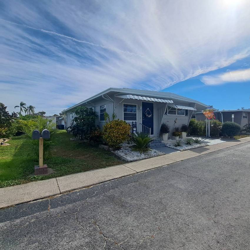 800 Main St Lot 379 a Dunedin, FL Mobile or Manufactured Home for Sale