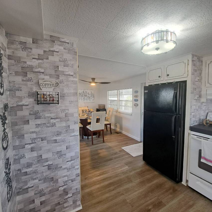 800 Main St Lot 379 a Dunedin, FL Mobile or Manufactured Home for Sale