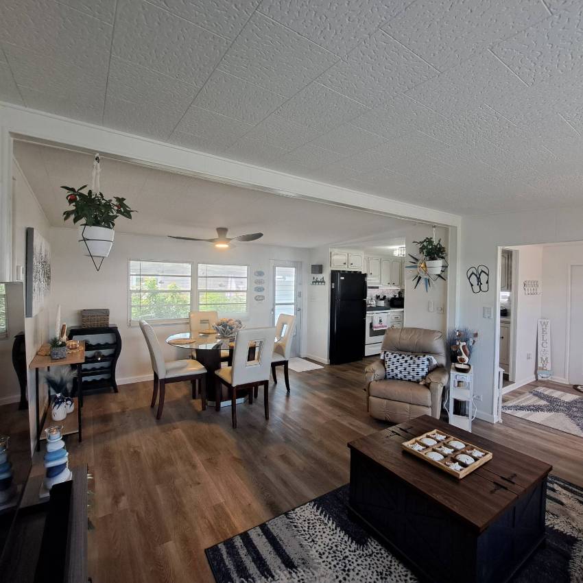 800 Main St Lot 379 a Dunedin, FL Mobile or Manufactured Home for Sale