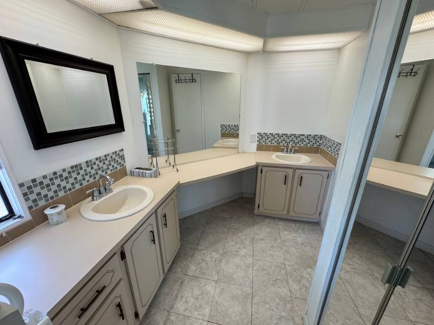 100 Hampton Rd a Clearwater, FL Mobile or Manufactured Home for Sale