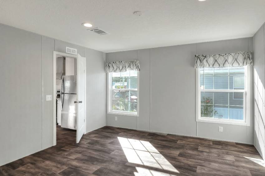 60 Kent Drive a Winter Haven, FL Mobile or Manufactured Home for Sale