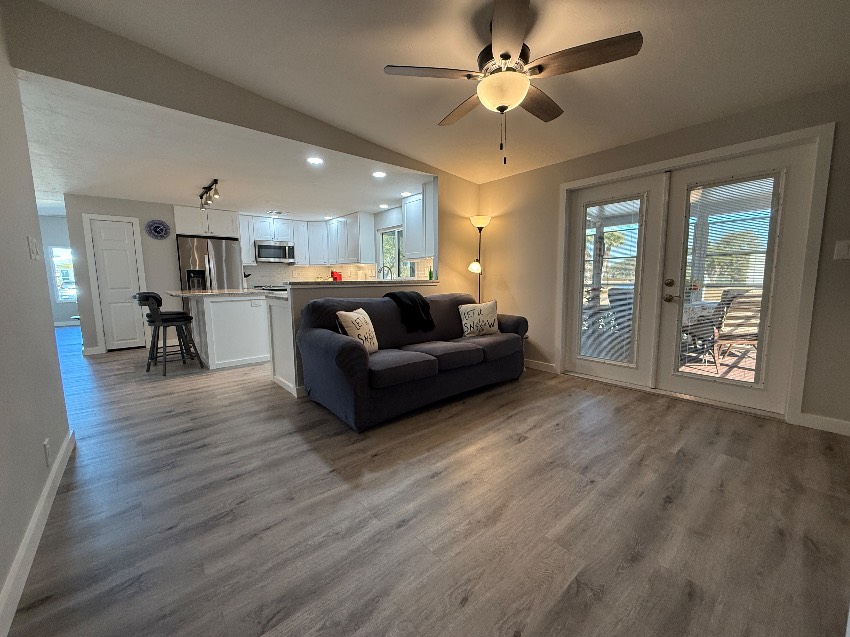 6274 Chalgrove Cir a Sarasota, FL Mobile or Manufactured Home for Sale