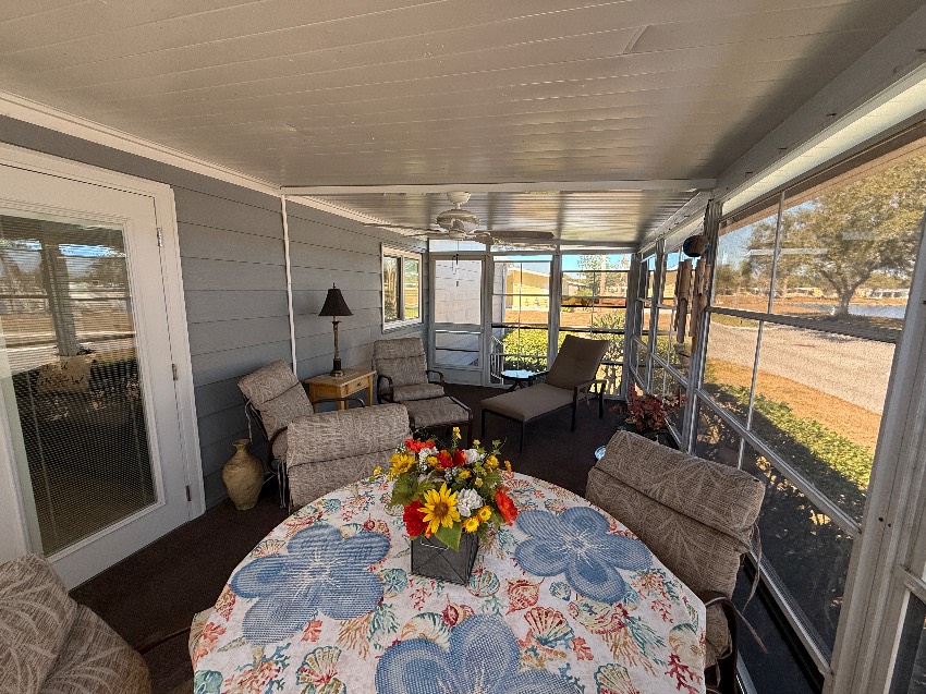 6274 Chalgrove Cir a Sarasota, FL Mobile or Manufactured Home for Sale