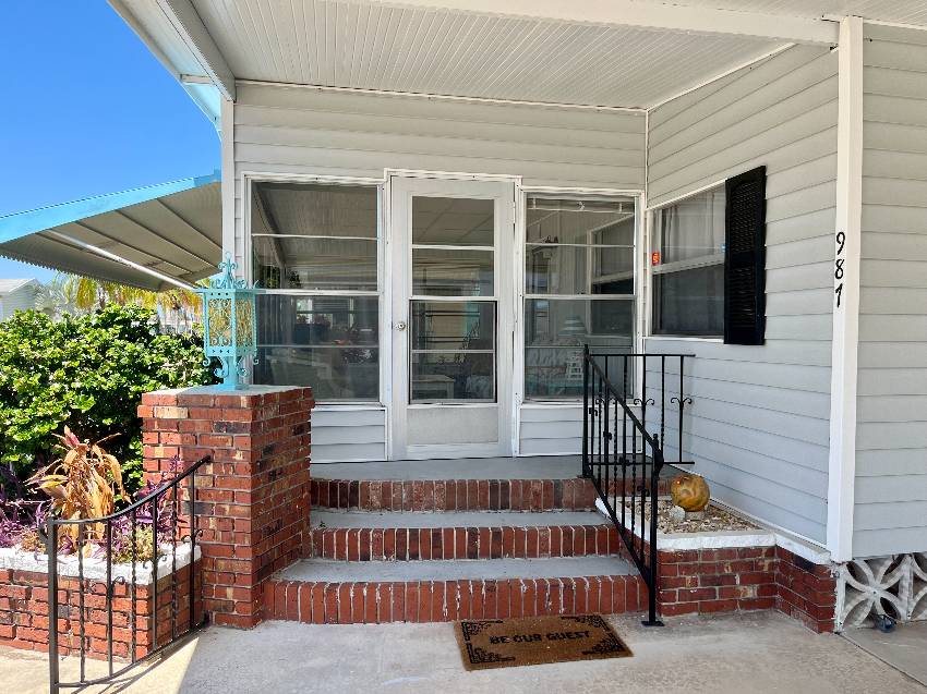 987 Haiti E a Venice, FL Mobile or Manufactured Home for Sale