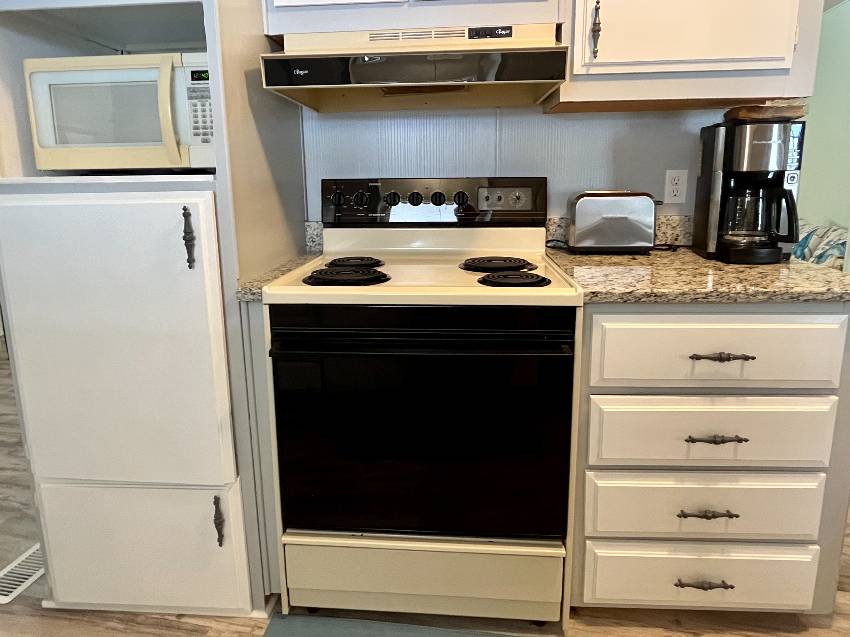 987 Haiti E a Venice, FL Mobile or Manufactured Home for Sale