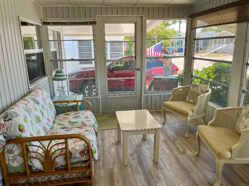 987 Haiti E a Venice, FL Mobile or Manufactured Home for Sale