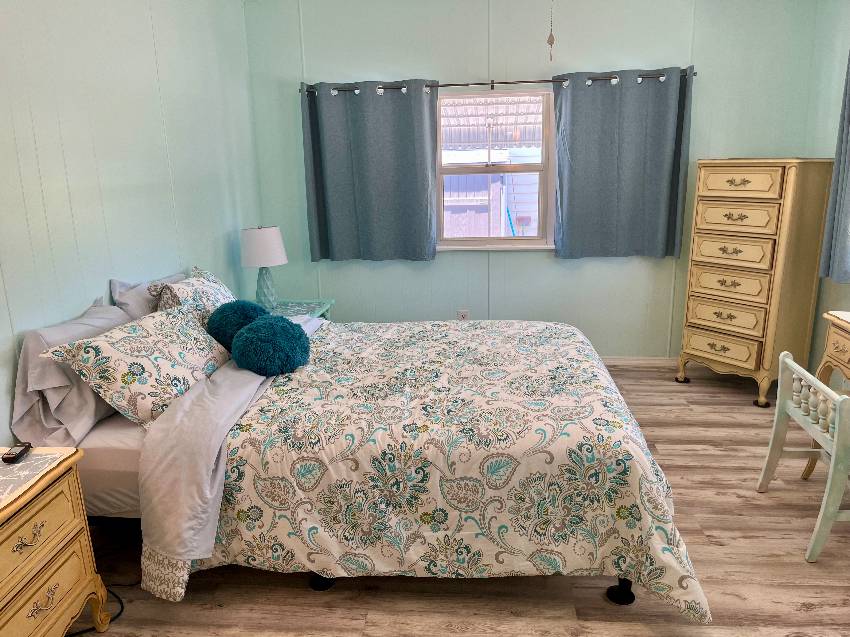 987 Haiti E a Venice, FL Mobile or Manufactured Home for Sale