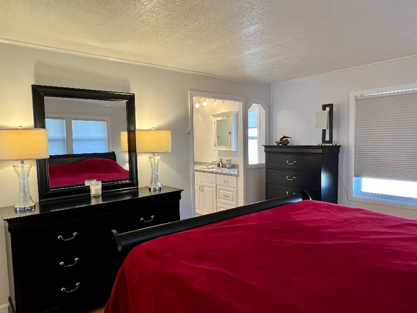 327 3rd St Dr W #11 a Palmetto, FL Mobile or Manufactured Home for Sale