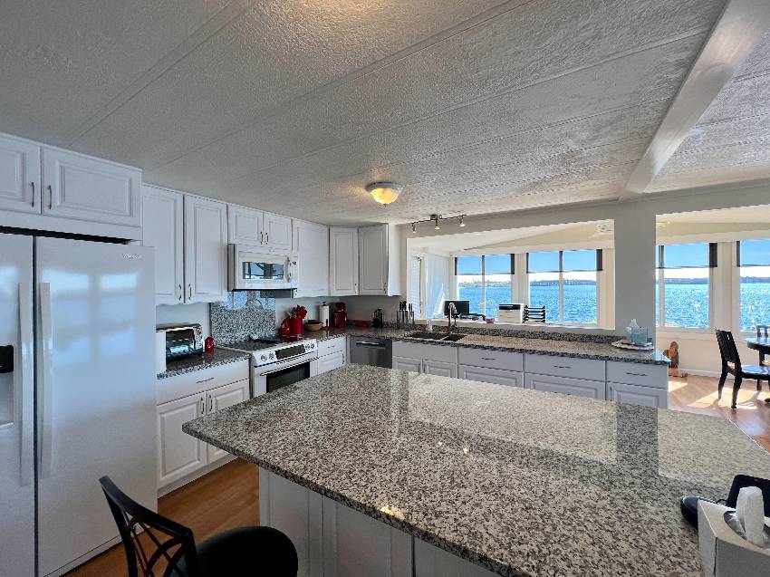 327 3rd St Dr W #11 a Palmetto, FL Mobile or Manufactured Home for Sale