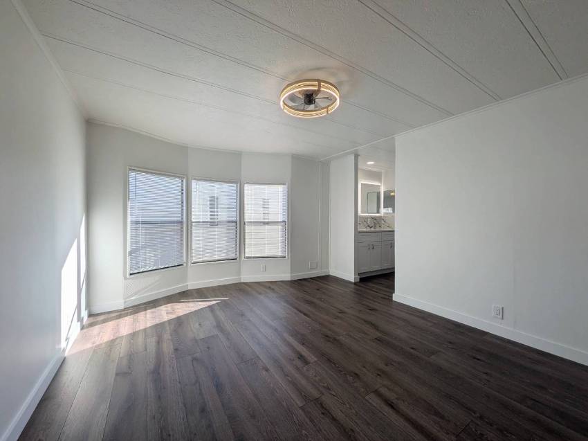 15777 Bolesta Rd Lot 131 a Clearwater, FL Mobile or Manufactured Home for Sale