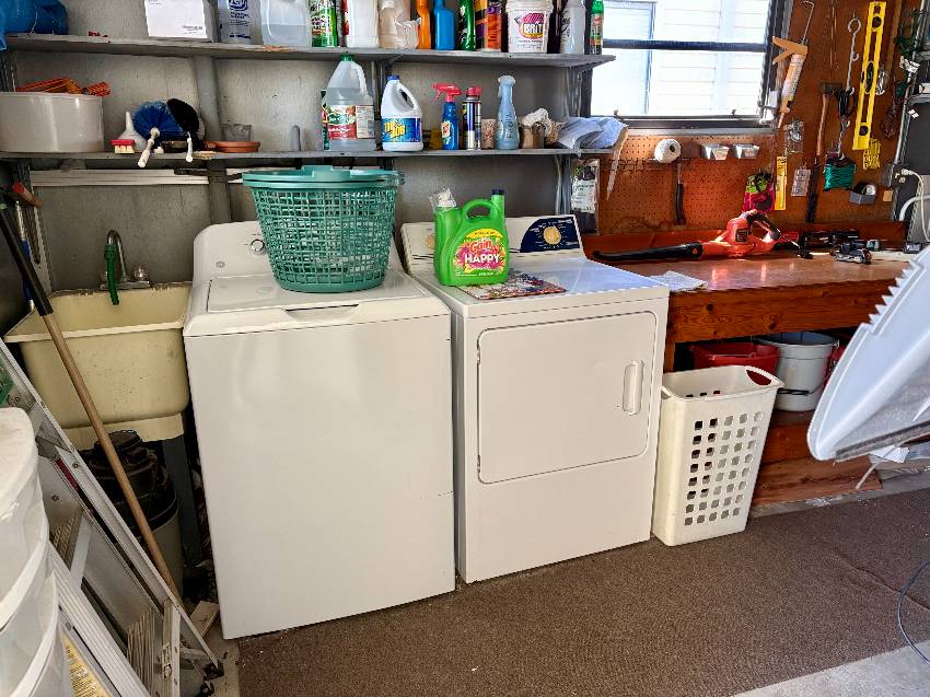 1262 N Indies Circle a Venice, FL Mobile or Manufactured Home for Sale