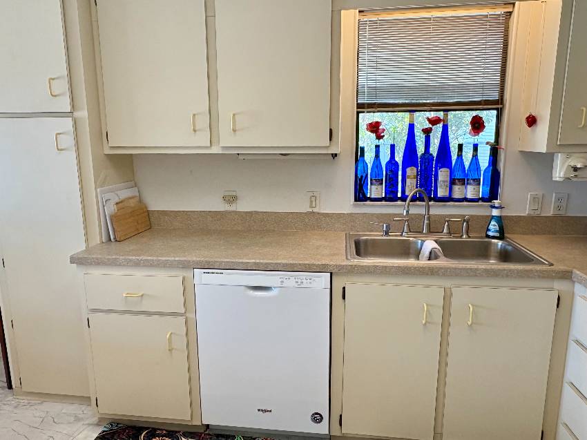 1262 N Indies Circle a Venice, FL Mobile or Manufactured Home for Sale