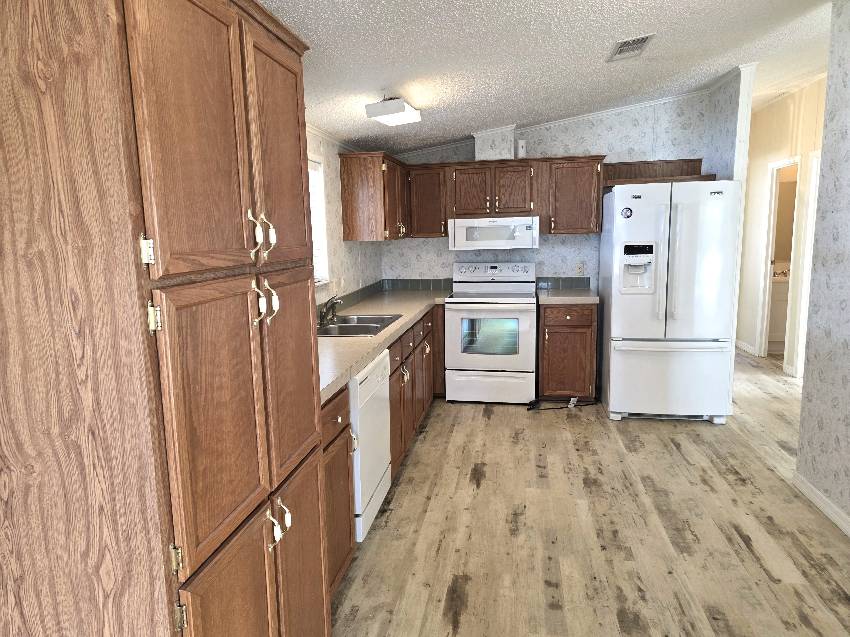 36143 Angler Lane a Dade City, FL Mobile or Manufactured Home for Sale