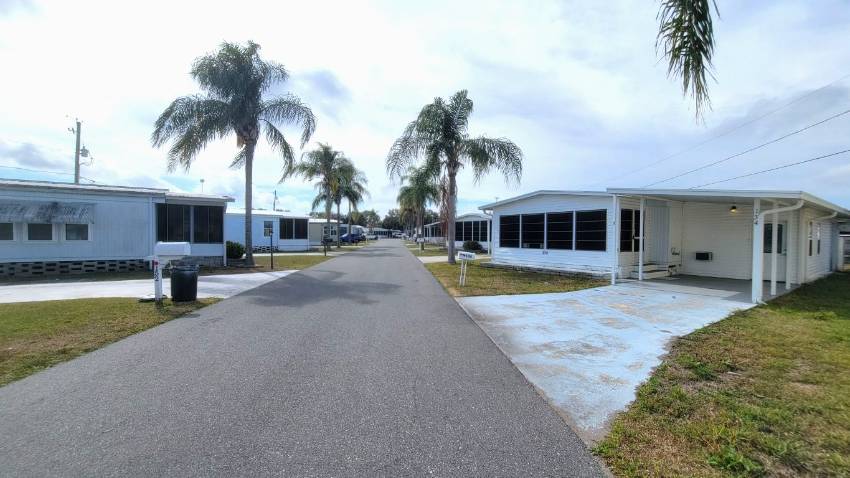 134 Mandarin Drive a Winter Haven, FL Mobile or Manufactured Home for Sale