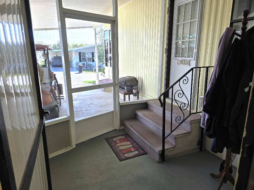 11607 Pierview Rd a Dade City, FL Mobile or Manufactured Home for Sale