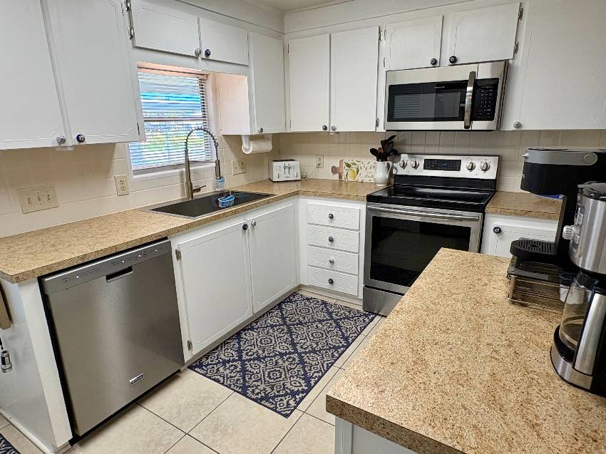 962 Vincent E a Venice, FL Mobile or Manufactured Home for Sale