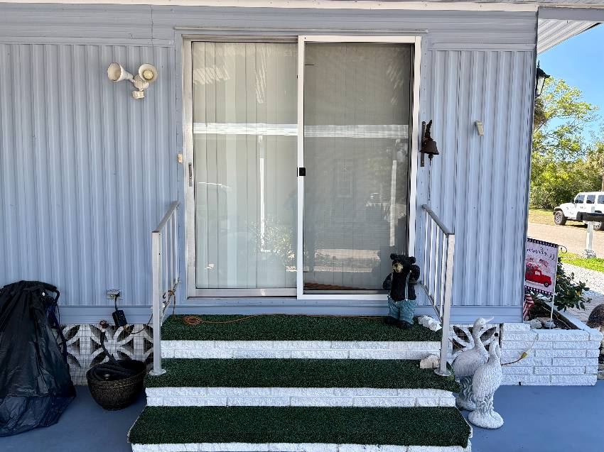 858 Dominica a Venice, FL Mobile or Manufactured Home for Sale