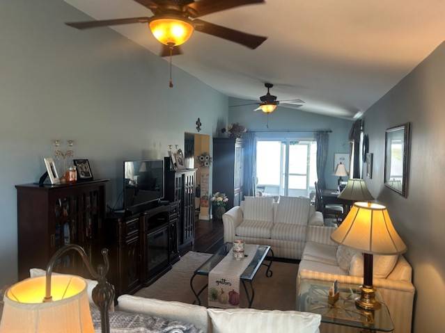 17031 Us Hwy 301 N #143 a Dade City, FL Mobile or Manufactured Home for Sale