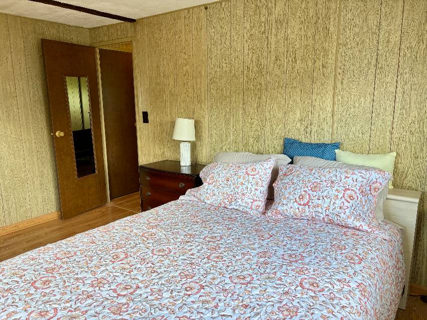 2487 Sylvia Lane a Venice, FL Mobile or Manufactured Home for Sale