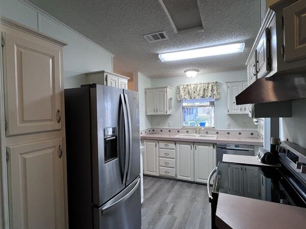 1014 Eagle Drive a Winter Haven, FL Mobile or Manufactured Home for Sale
