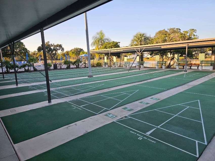 1436 Champion Dr a Lakeland, FL Mobile or Manufactured Home for Sale